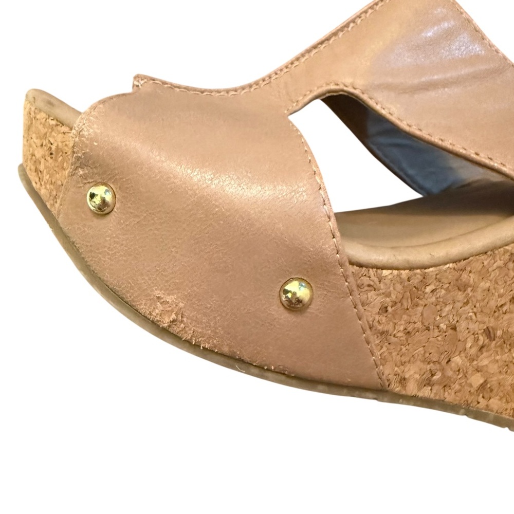 Kenneth Cole Reaction Tan Wedge Sandals - Picture 2 of 6